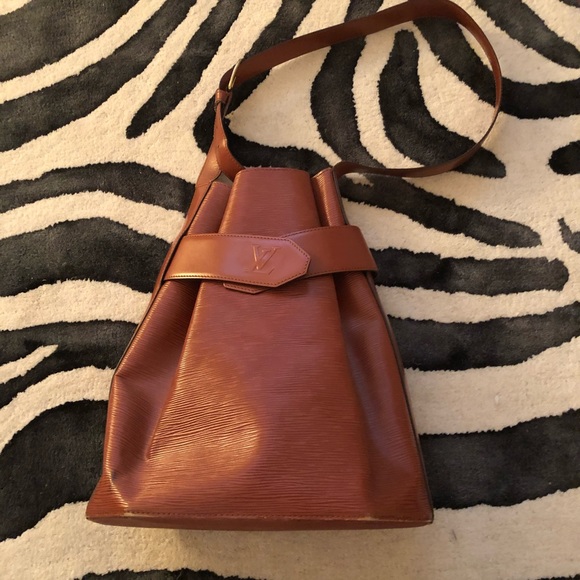 LOUIS VUITTON Epi Sac D'Epaule Kenyan shoulder bag - Picture 2 of 8